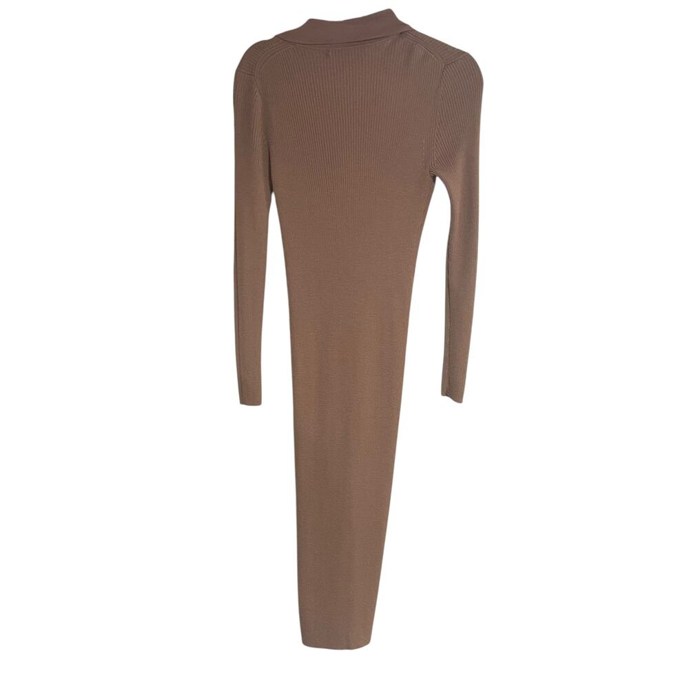 Alice + Olivia Alcina Long Sleeve Ribbed Button Down Midi Dress Camel - Picture 4 of 10